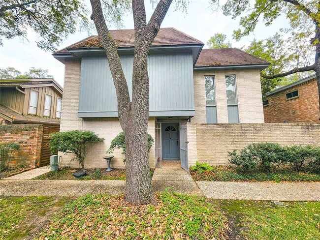 Building Photo - 12 Kings Row