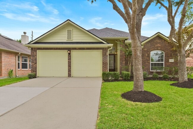 Primary Photo - Charming Missouri City house in Sienna Com...