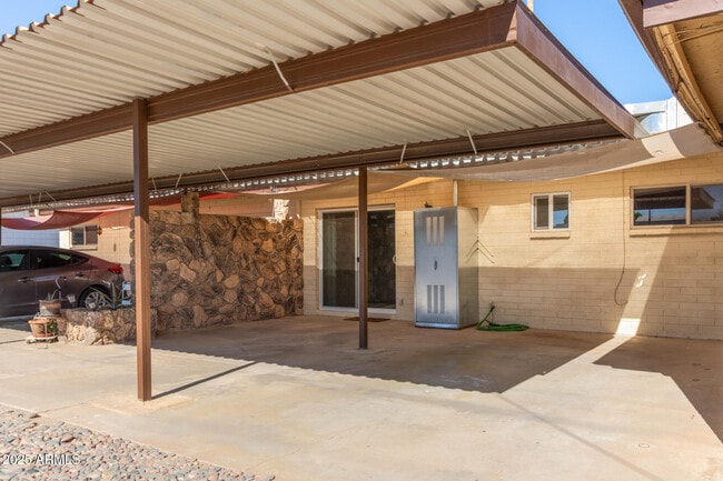 Building Photo - 7045 E Wilshire Dr