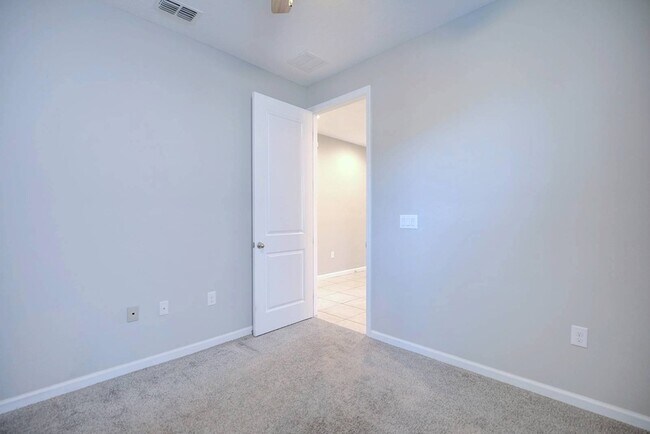 Building Photo - 244 Bella Verano Way
