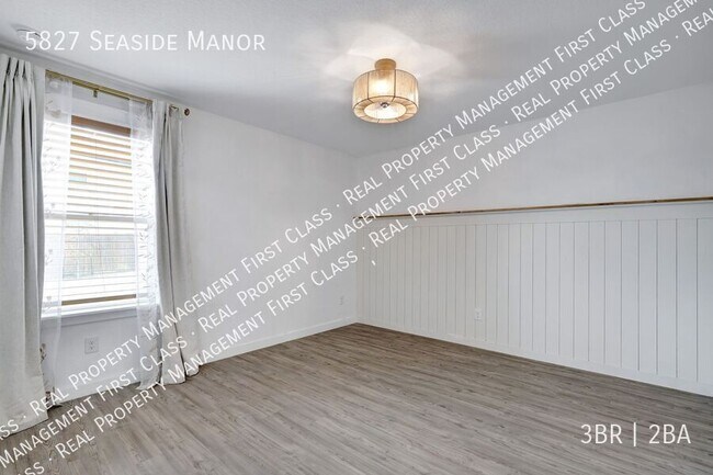 Building Photo - 5827 Seaside Mnr