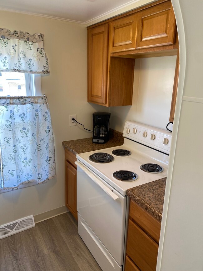 Building Photo - 3946 Adams St