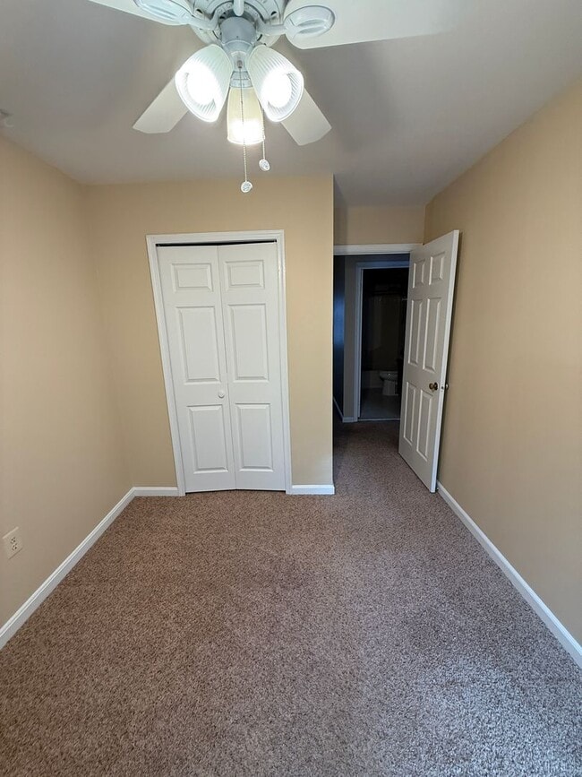 Building Photo - 4221 Devonwood Way