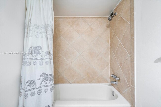 Building Photo - 6770 Indian Creek Dr