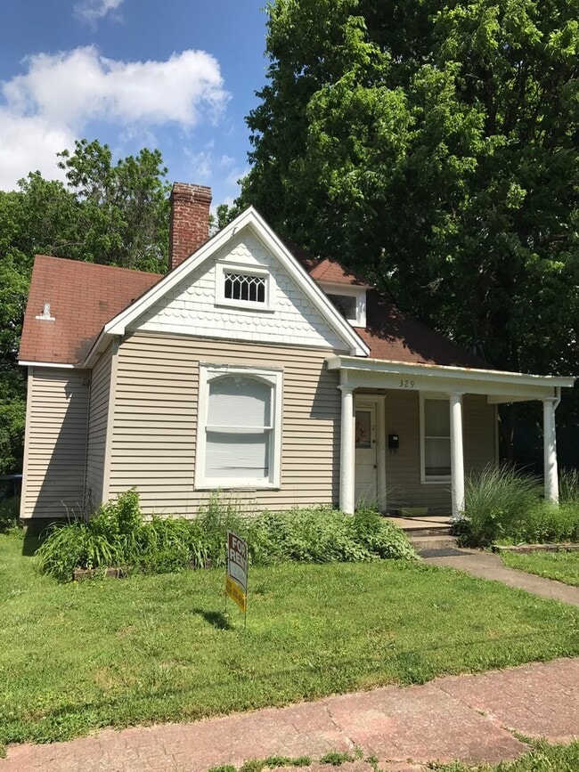 Building Photo - 329 Oldham Ave