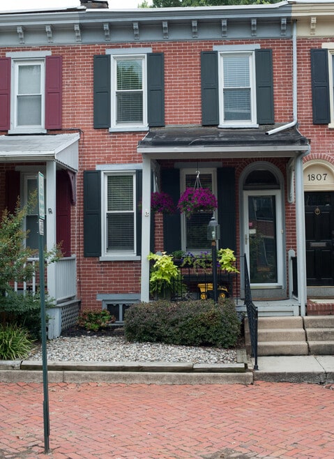 Building Photo - 1809 Lovering Ave