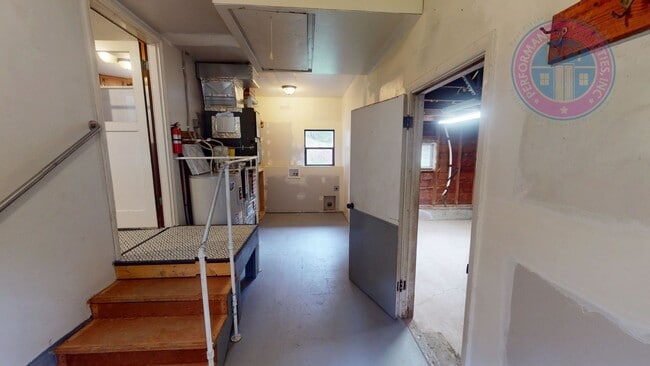 Building Photo - Enjoy Rural Living, Close To City & Freewa...