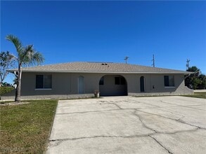 Building Photo - 2105 SE 15th Pl