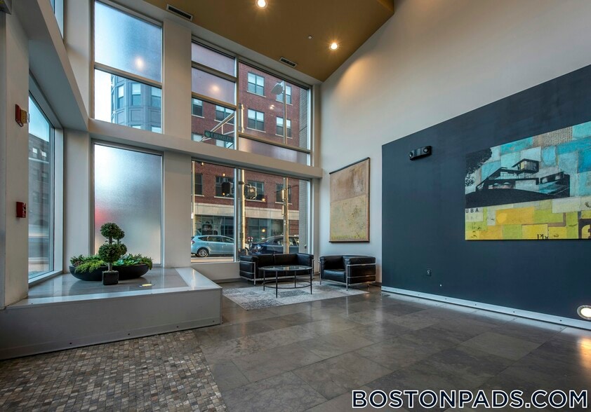 Building Photo - 160 E Berkeley St