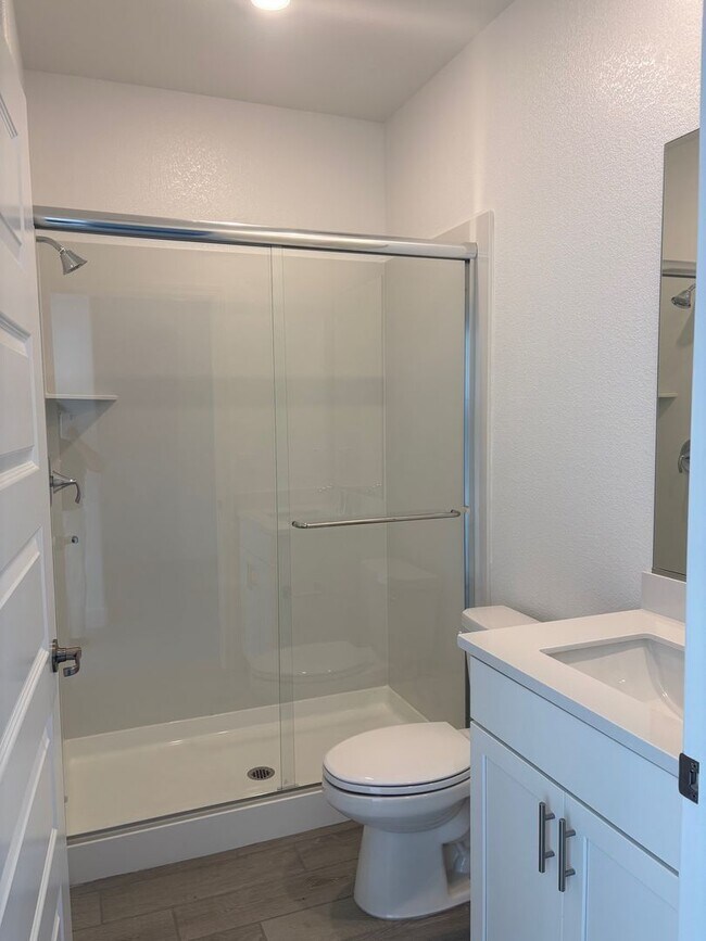 Building Photo - **Move In special $1k off first month's rent** Exciting Opportunity: Discover Your Brand New Drea...