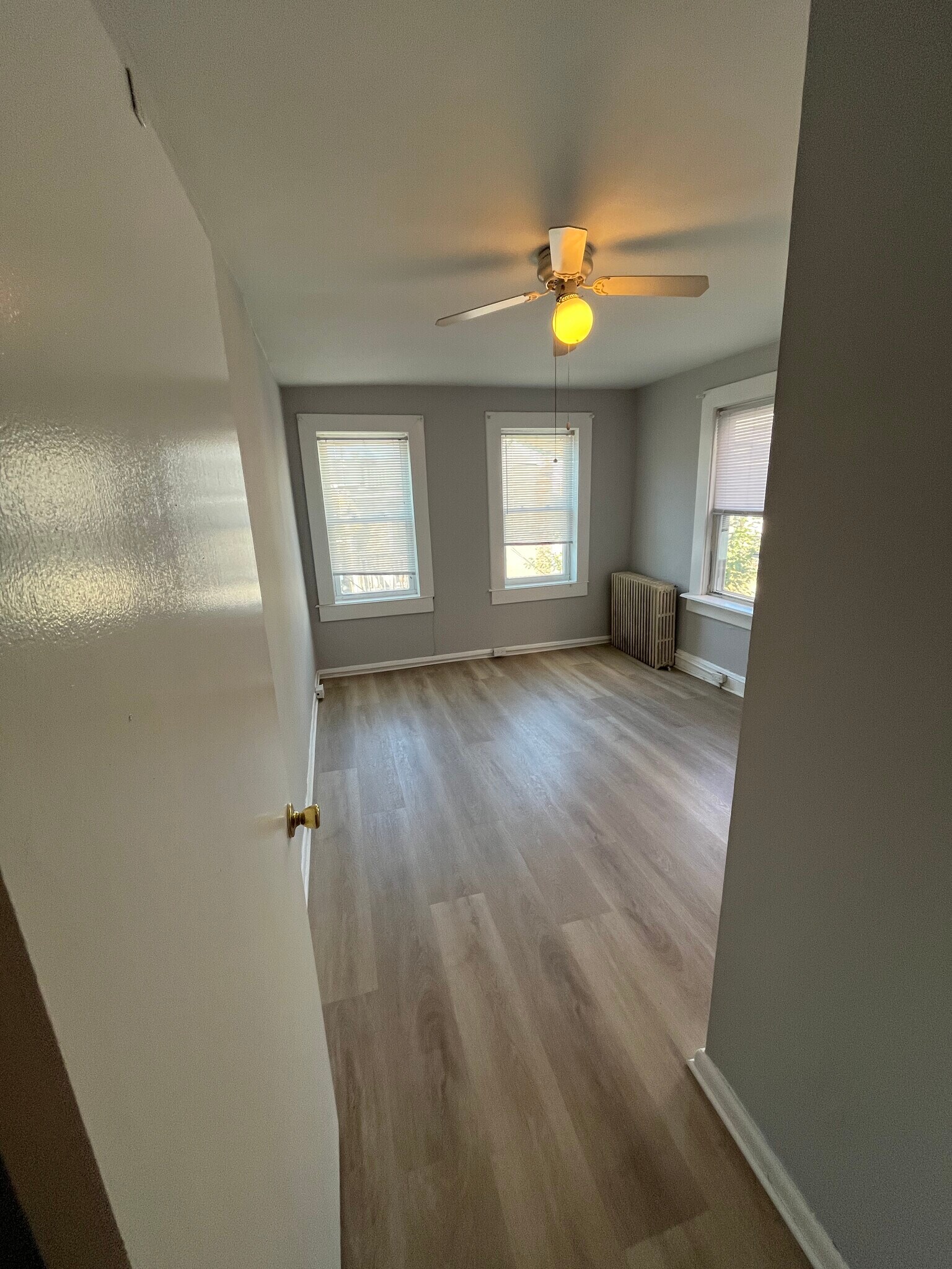 Rear Bedroom - 118 S Washington St