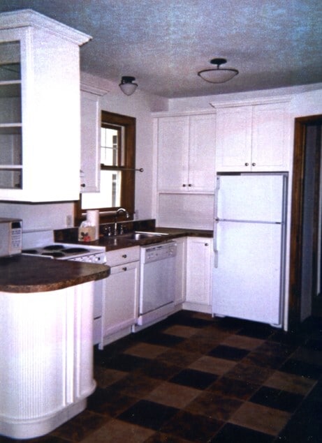 Building Photo - 18 Henry St