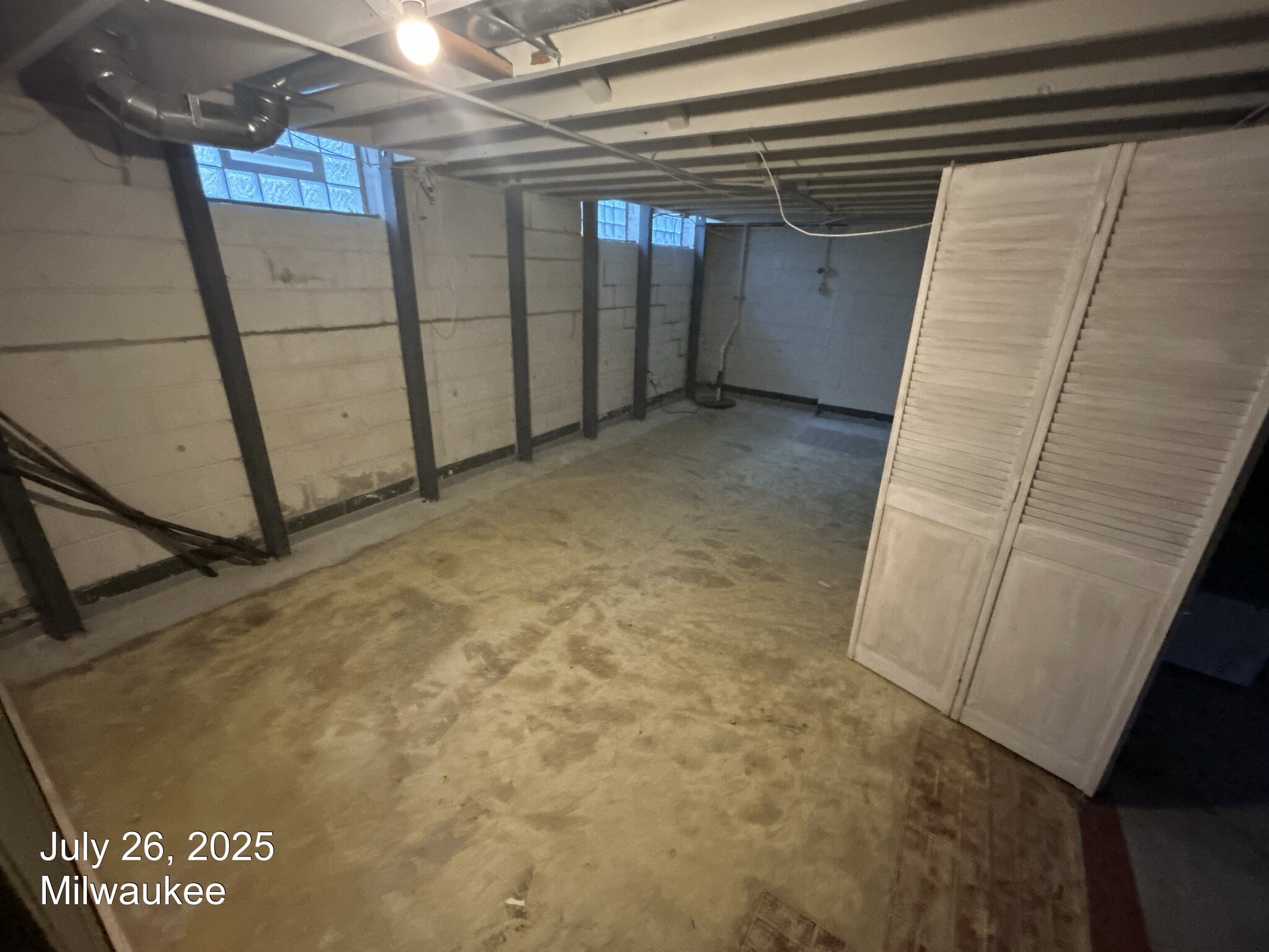 Building Photo - 3370 S Princeton Ave