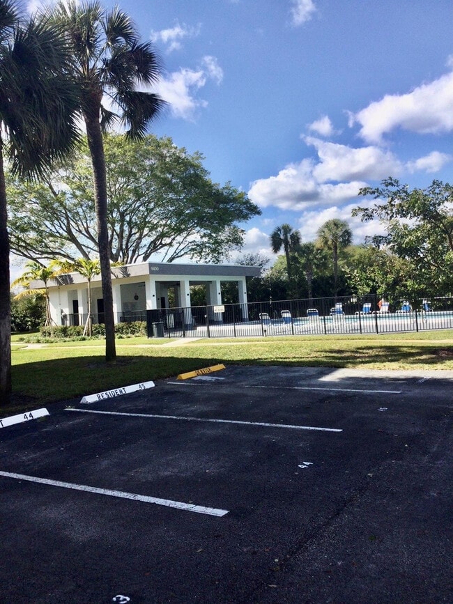 Building Photo - 9233 SW 8th St