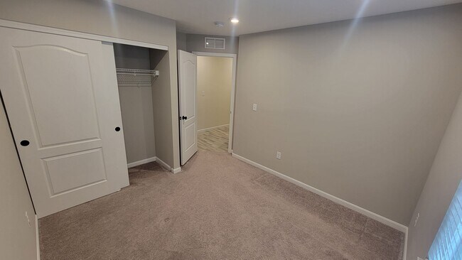 Building Photo - New 4-Bedroom Home In Mount Washington– Storage Galore