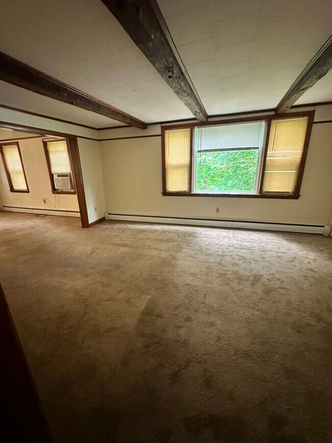 Building Photo - 30 Nelson St