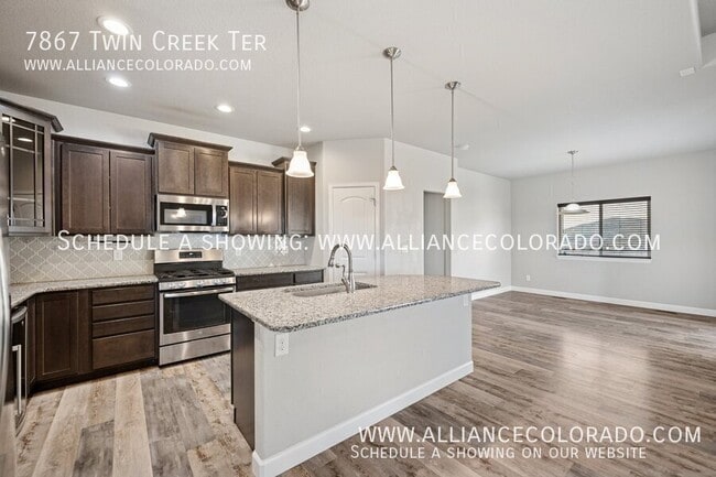 Building Photo - 7867 Twin Creek Terrace