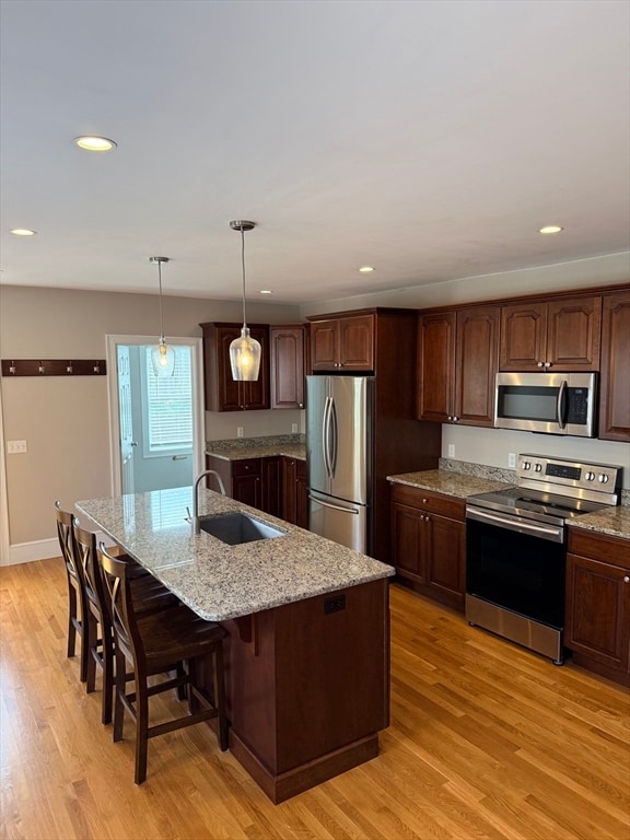 Building Photo - 20 Chestnut St