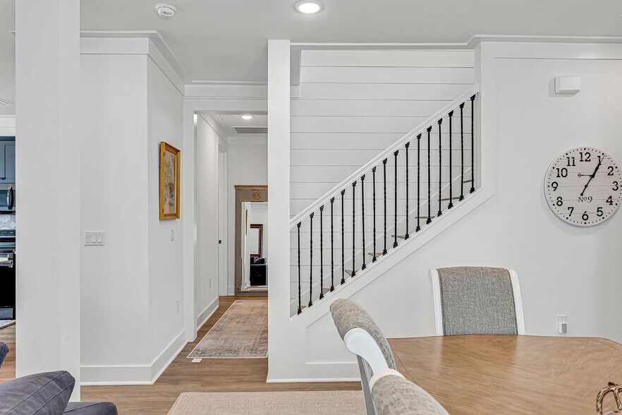 Building Photo - 22811 Ann Miller Rd