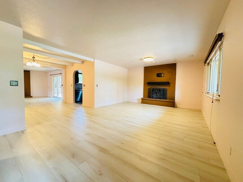 Front Room - 115 Flaming Arrow Way