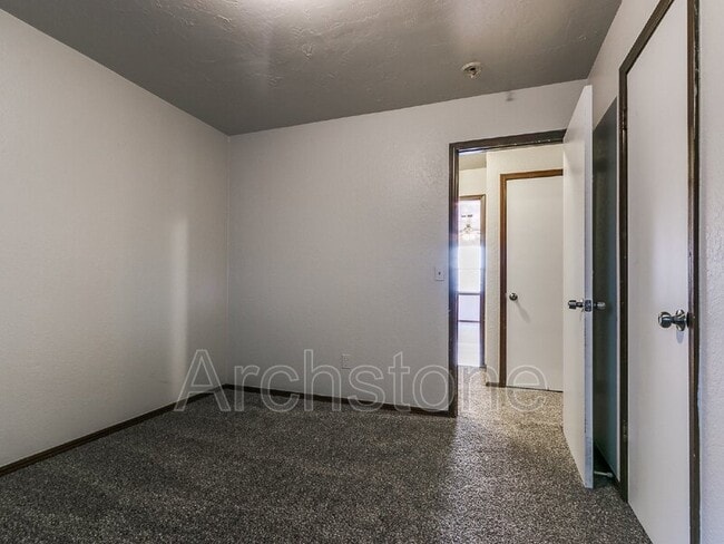 Building Photo - 5216 Coble St