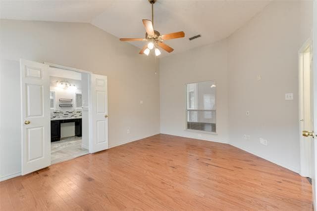 Building Photo - 323 Crestview Dr