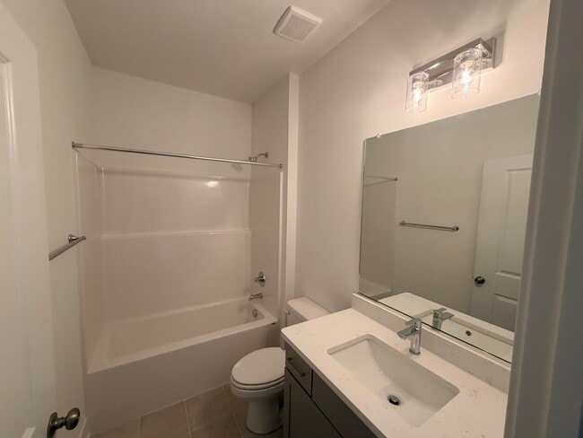 Building Photo - 15307 Sunray Aly