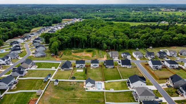 Building Photo - 505 S Oak Crst Dr