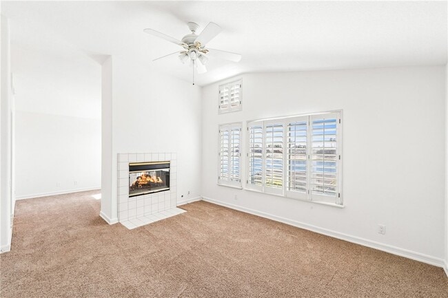 Building Photo - 5824 Spinnaker Bay Dr