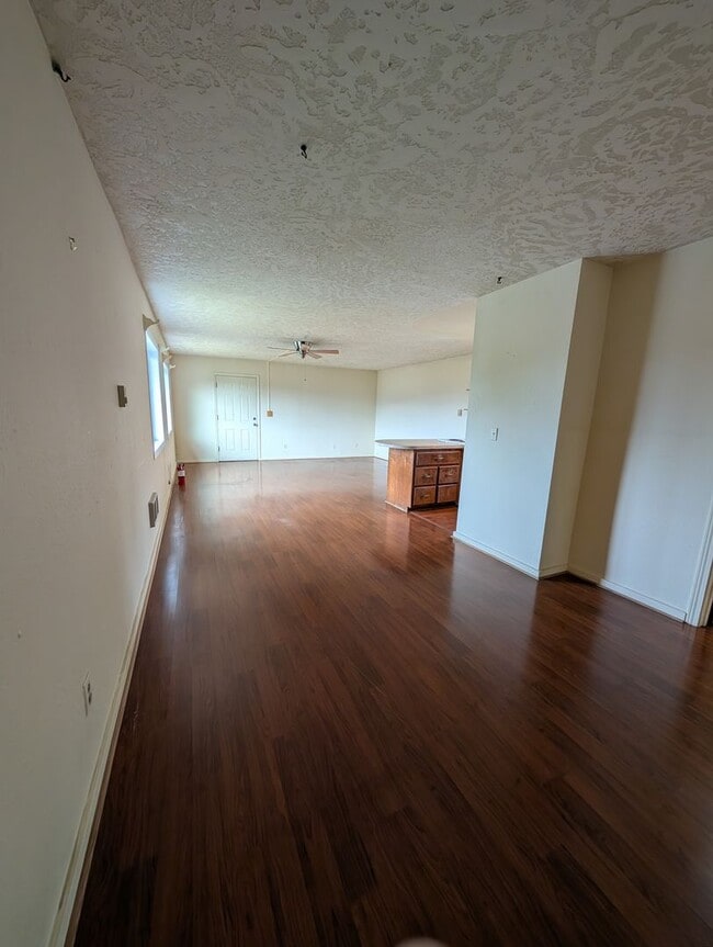 Building Photo - 1 Bedroom 1 Bath | White Salmon, WA