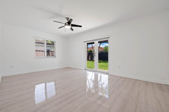 Building Photo - 15398 SW 172nd Terrace