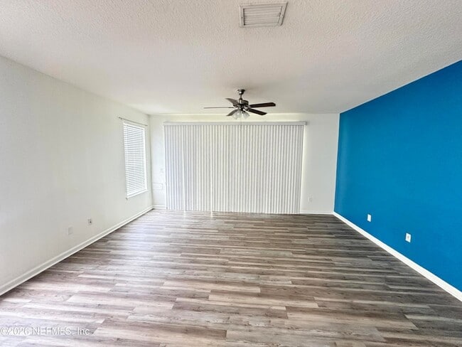 Building Photo - 4163 Highwood Dr