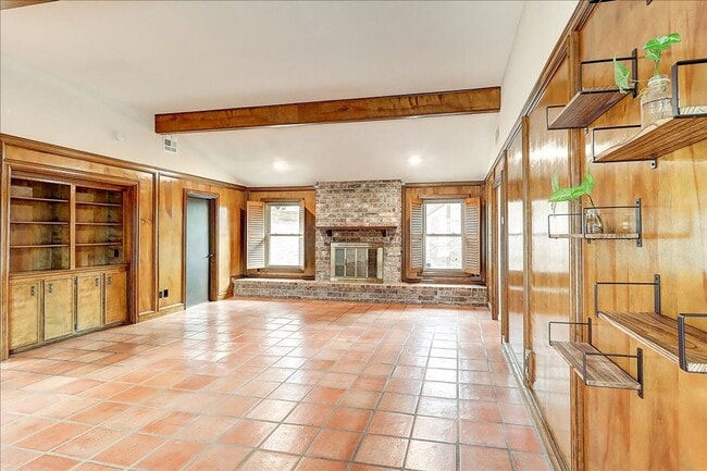 Building Photo - 5530 Tahoe Cir