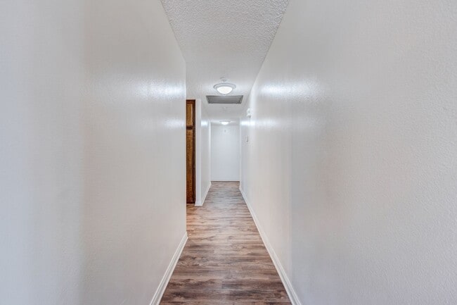 Building Photo - HORSE TRAINERS! MUST SEE HORSE PROPERTY AWESOME ACRAGE 5 ACRES Beautiful Custom 1 story home in W...