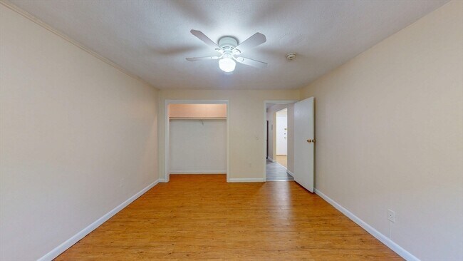 Building Photo - 15 Walbridge St