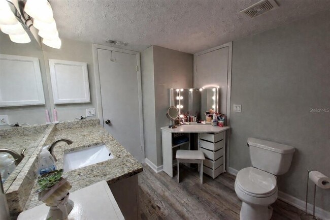 Building Photo - 14521 Catalina Cir