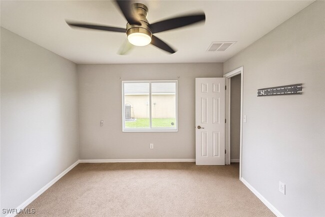 Building Photo - 549 Flamingo Ave S