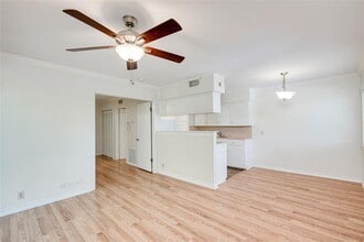 Building Photo - 1511 Shoal Creek Blvd