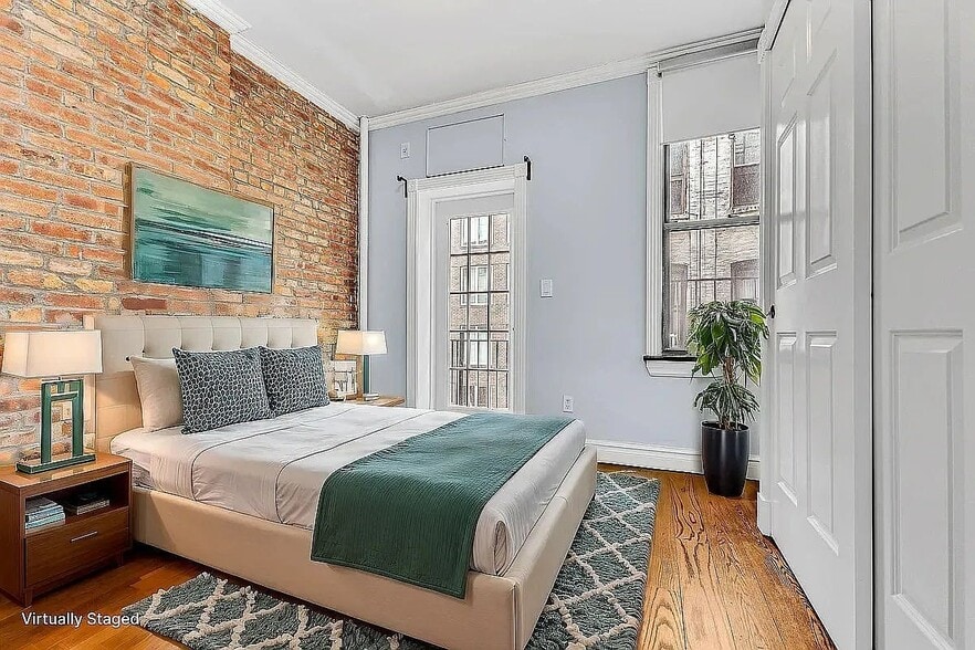 Building Photo - 221 E 23rd St