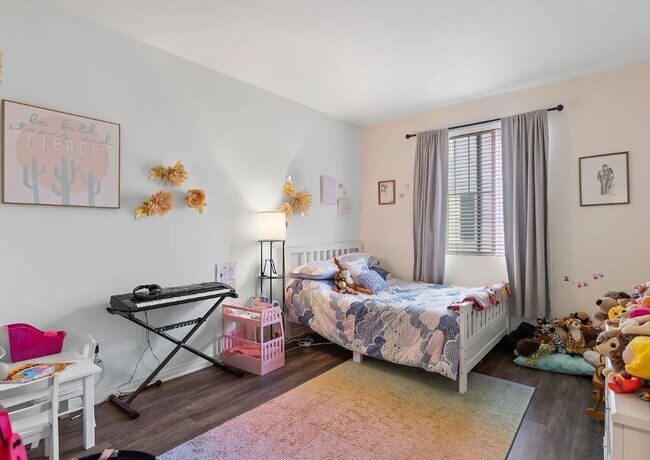 Building Photo - 524 Turnstone Ln