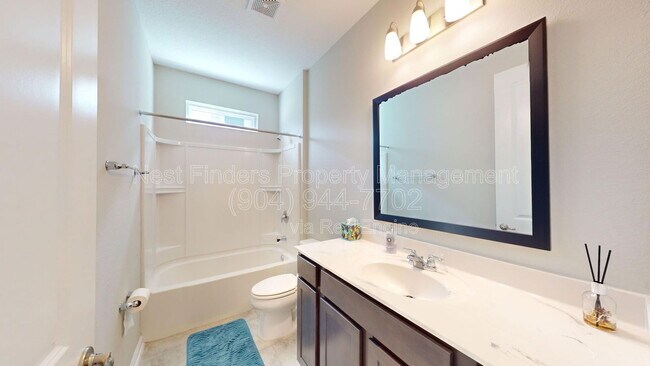 Building Photo - 167 Windermere Way