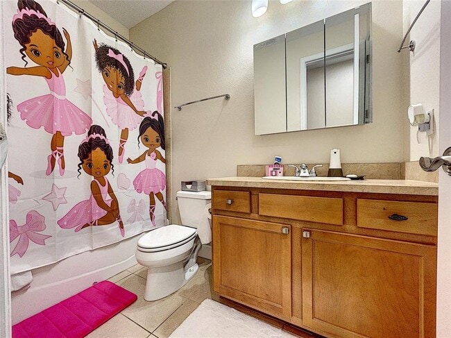 Building Photo - 3210 W Horatio St