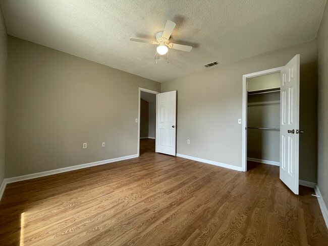 Building Photo - 100 Lanier Dr