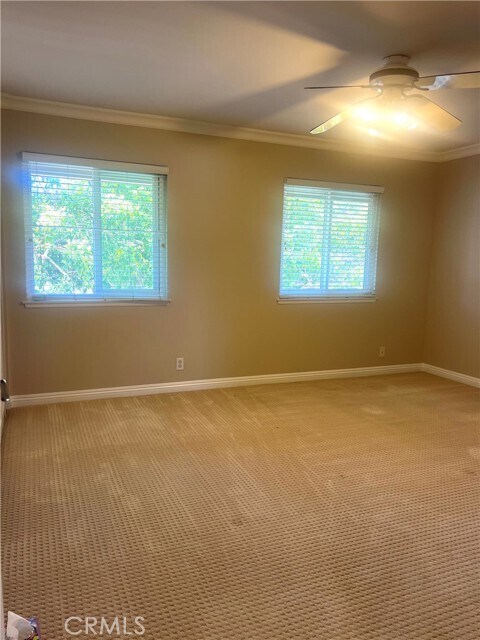 Building Photo - 5052 Hampton Ct