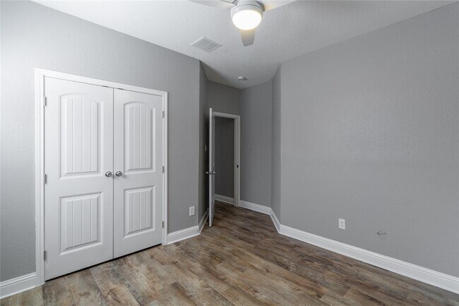 Building Photo - 20851 Cottage Cove Ln