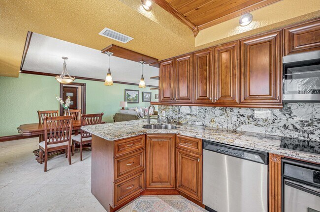 Building Photo - 2400 S Ocean Dr