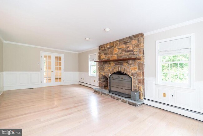 Building Photo - 38 Chestnut Valley Dr