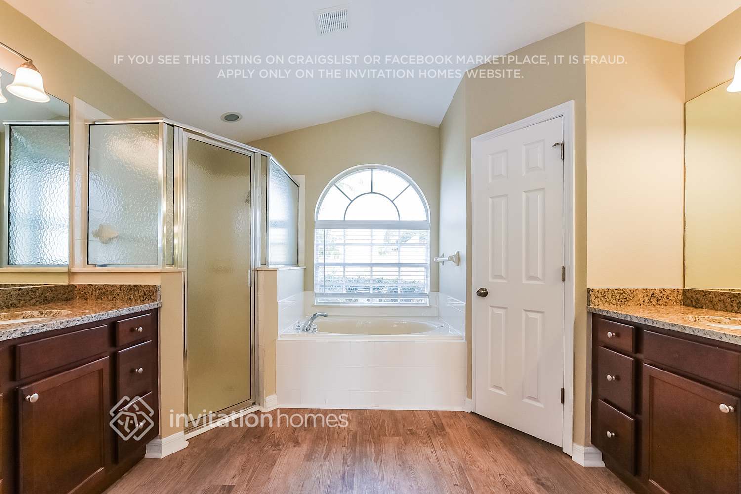 Building Photo - 12832 Owasso Ln