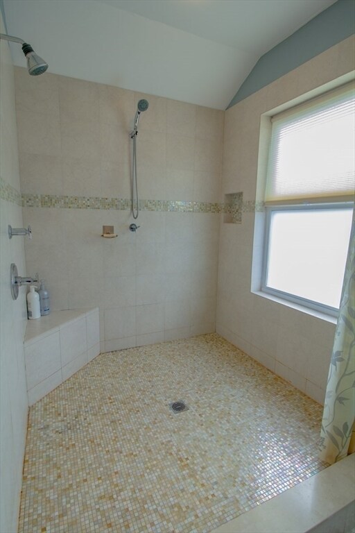 Building Photo - 316 Rindge Ave