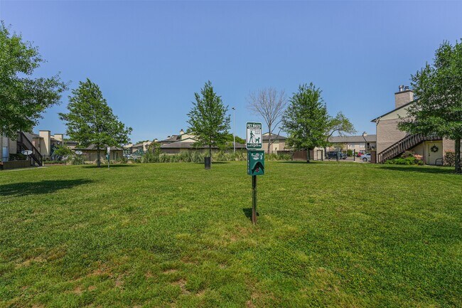 Building Photo - 1500 Bay Area Blvd